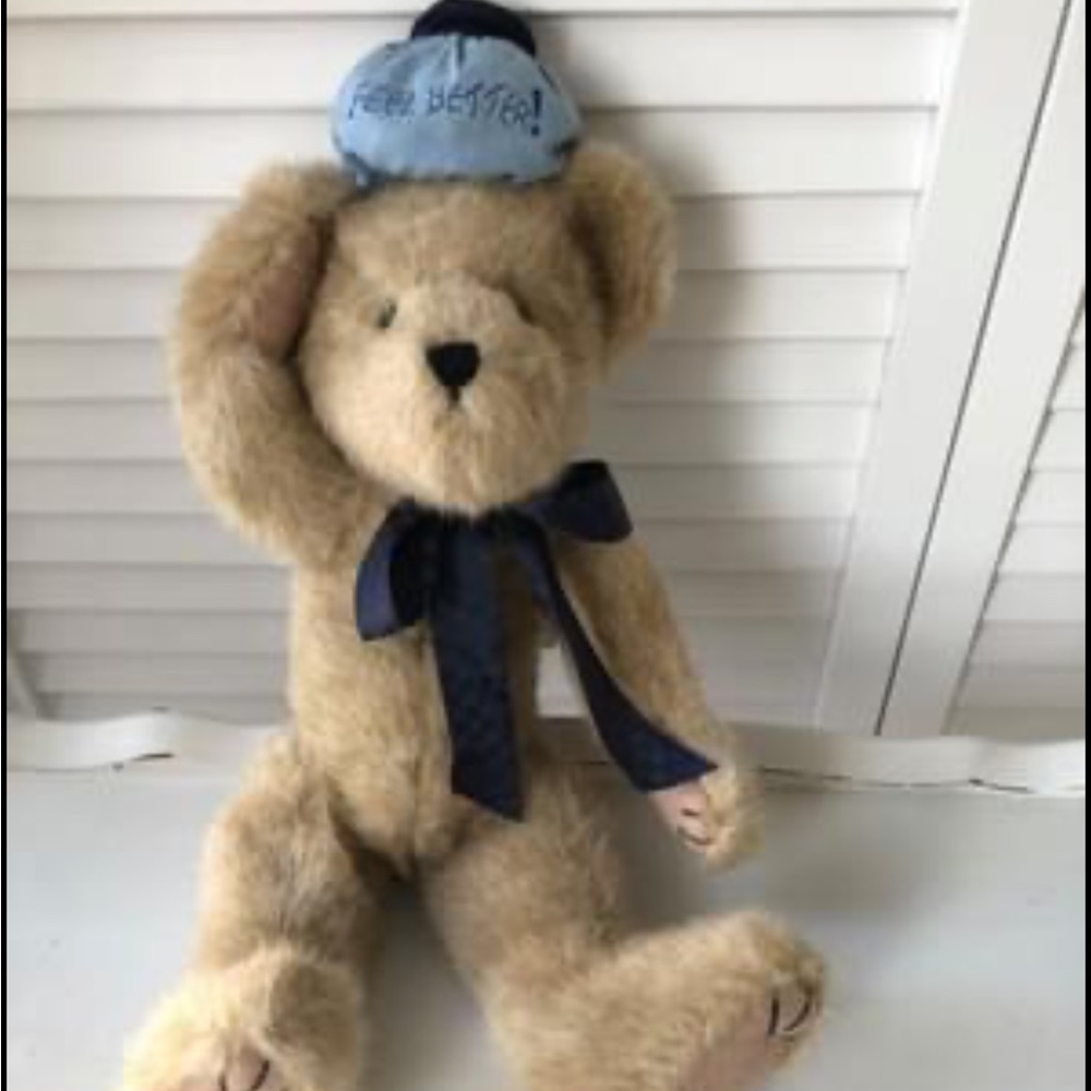 Boyds collectible bear. The Head Bean collection
